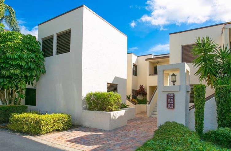 Modern House 2 Bedroom Spirit Of Polo Pressspirit Press Modern House 2 Bedroom
